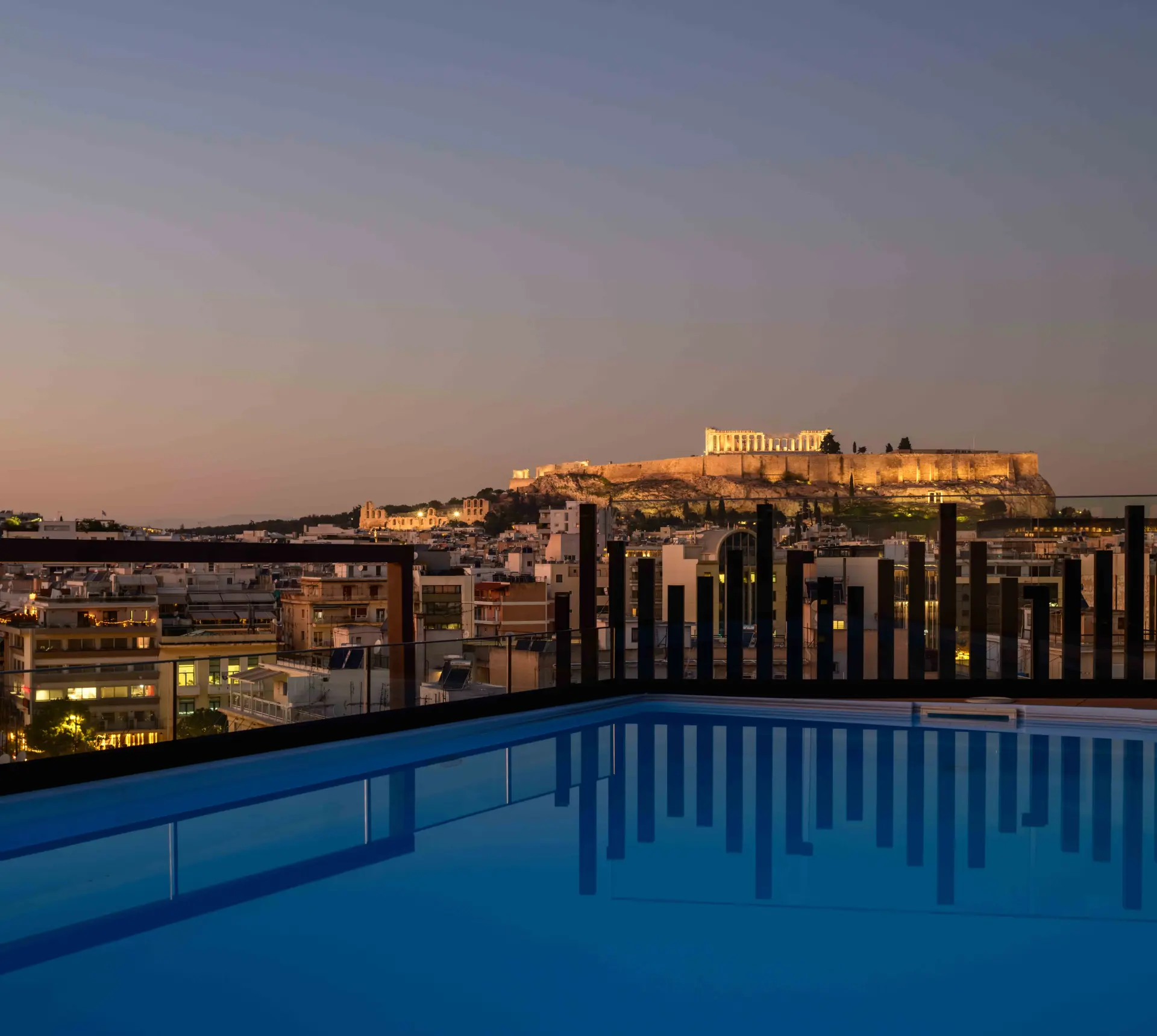 TheaAcropolisSuites_SwimmingPool_Terrace13