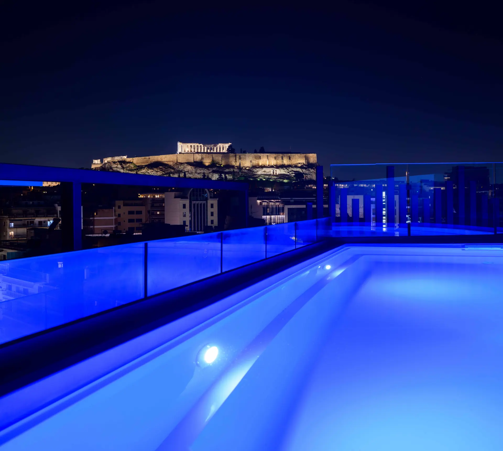 TheaAcropolisSuites_SwimmingPool_Terrace15