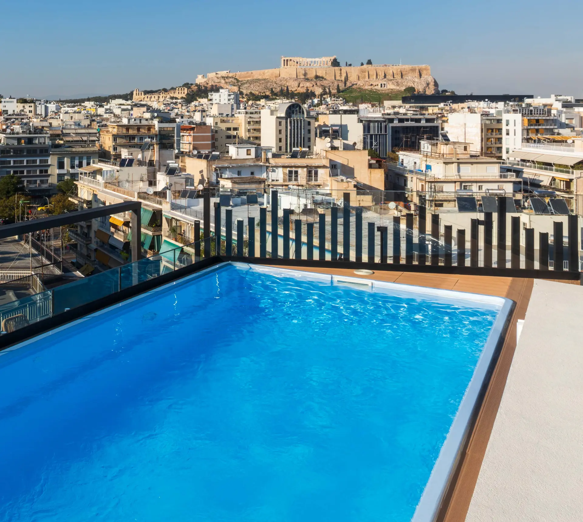 TheaAcropolisSuites_SwimmingPool_Terrace2